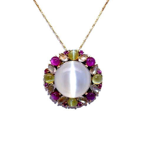 23.77 Carat Cats-Eye Moonstone Multi-Colored Gemstone 18k Yellow Gold Pendant