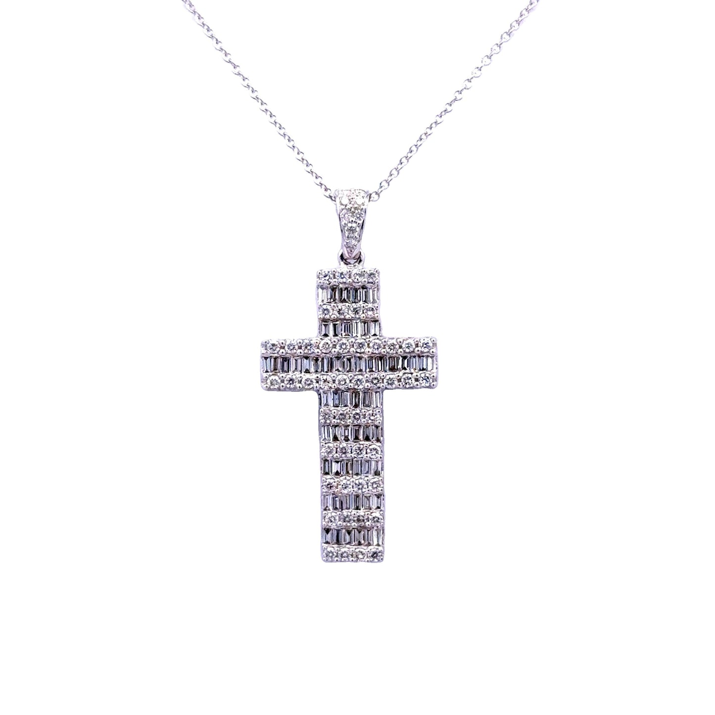 18k White Gold Diamond Cross Pendant Necklace